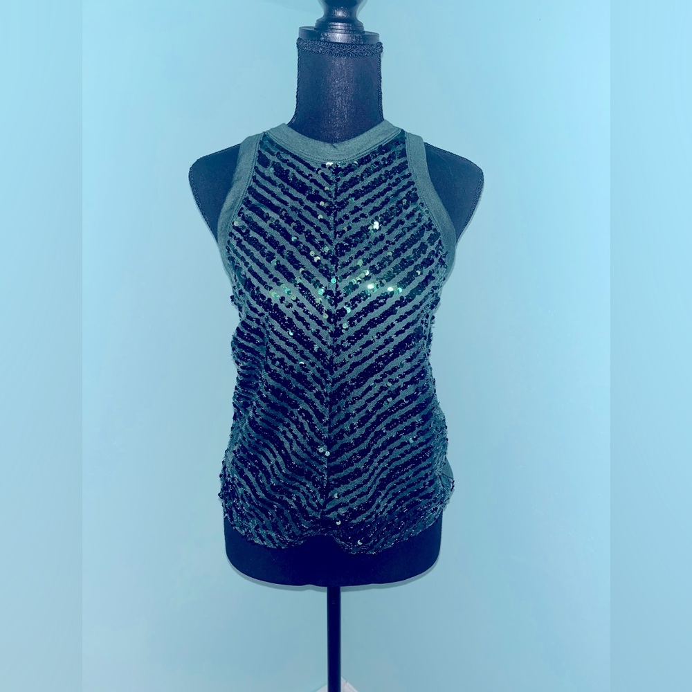💚 No Boundaries Sequins Razorback Tank/Size XS
